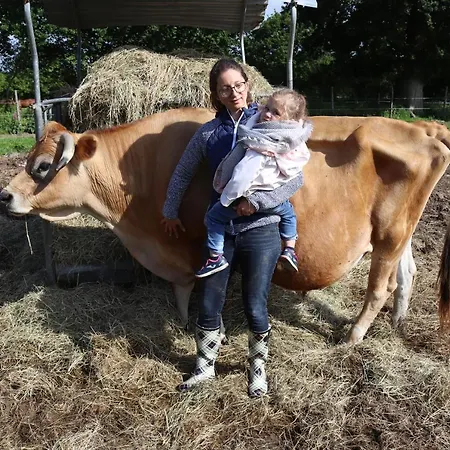 Decouverte D'un Haras Proche Du Mont St Michel Frühstückspension *